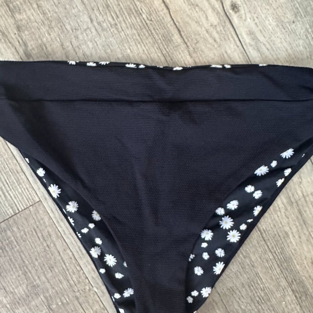 Women's Maaji Black Bikini Bottoms  Reversible - Size L -  NWOT!